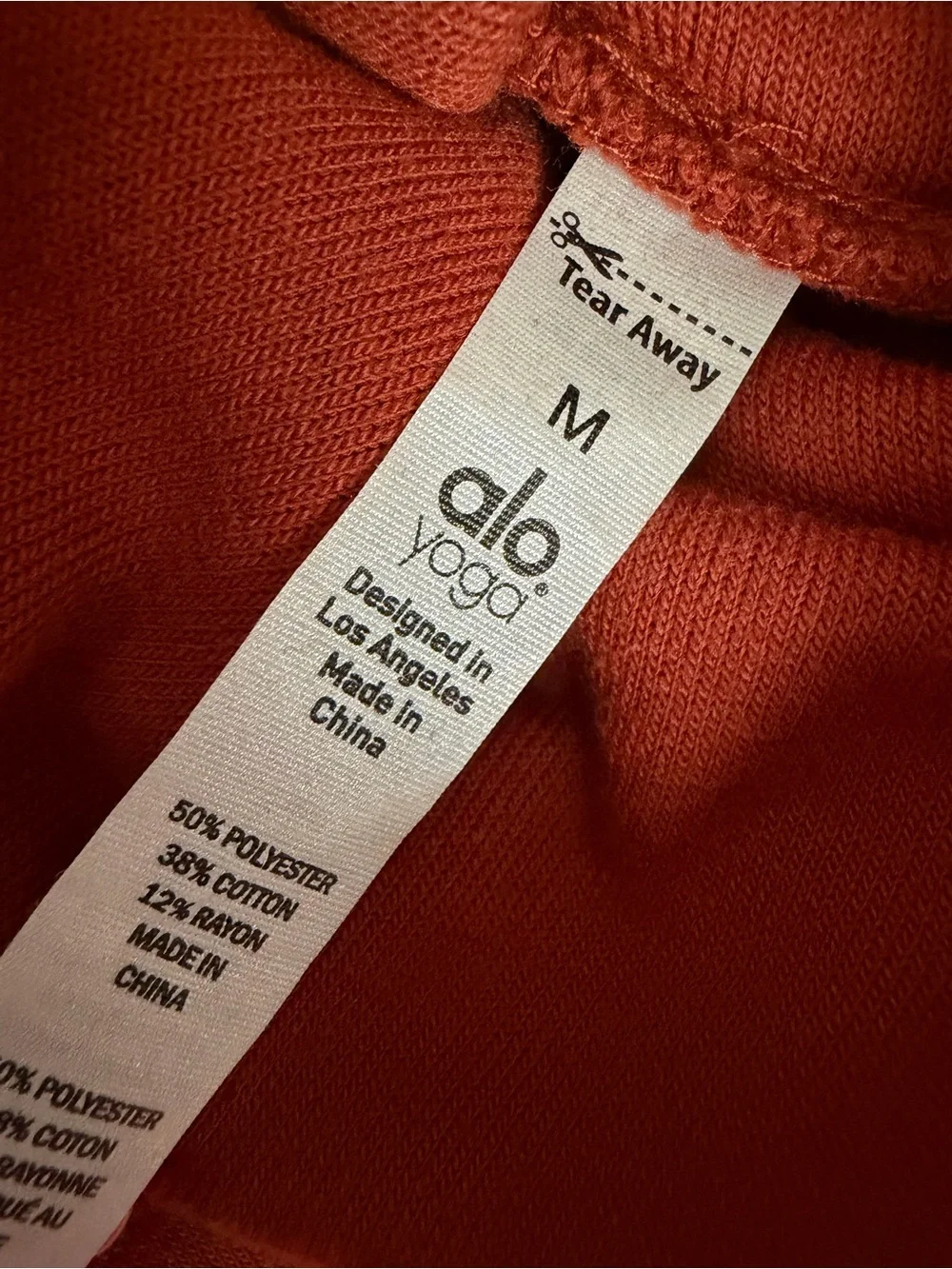 ALO Yoga Soleil Long-Sleeve Cropped Turtleneck Top rust size medium